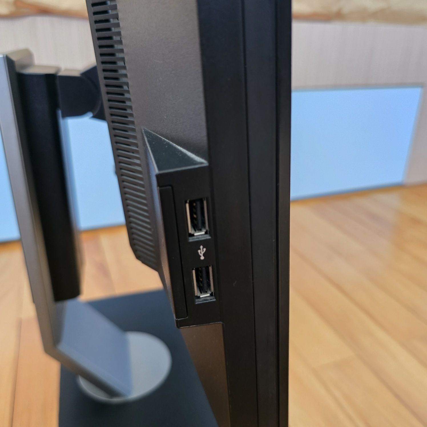 Монитор Dell P1911 1440x900(16:10) 60hz