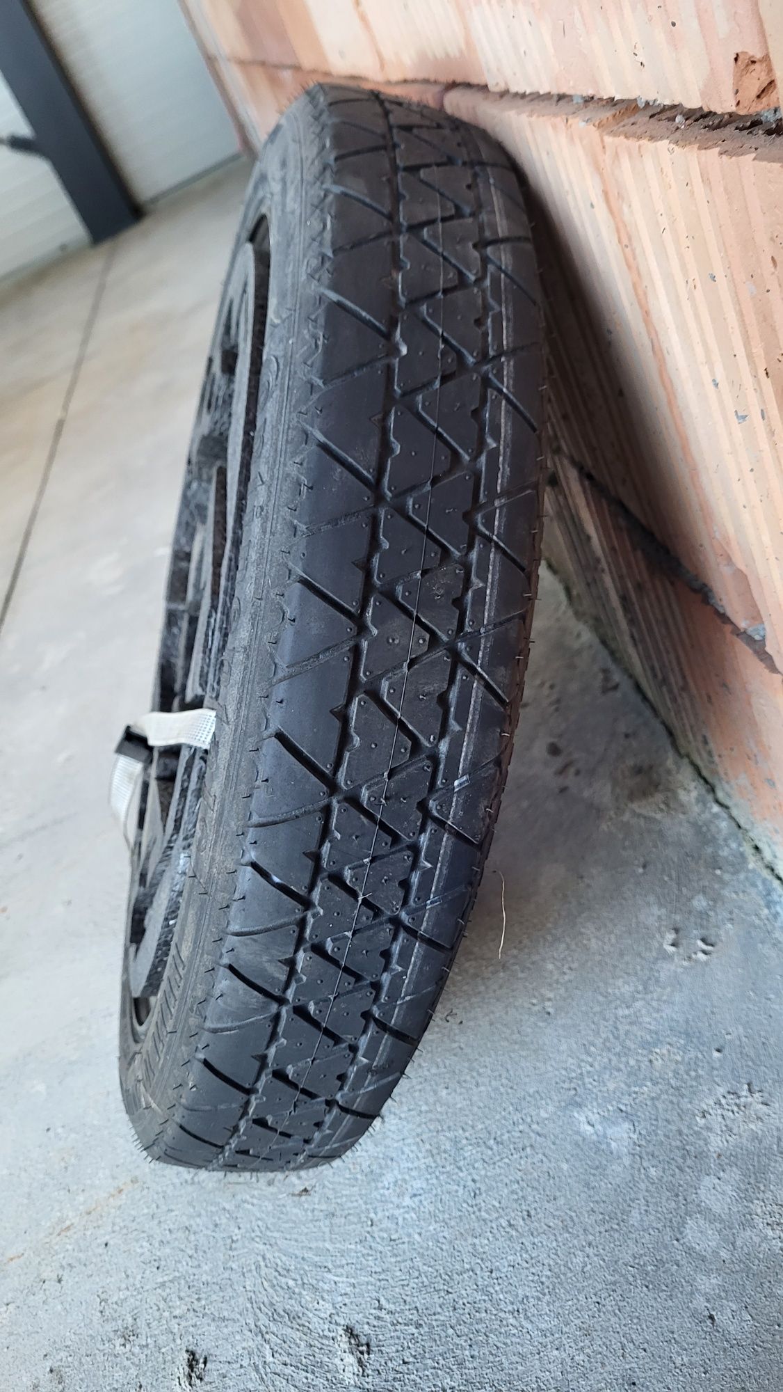 Janta cu anvelopa îngustă noua 5x112  125/70R18 pt Vw și Audi