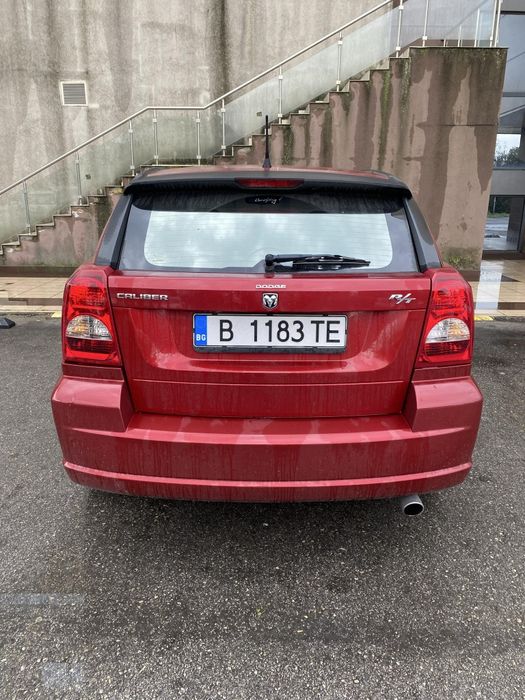 СУВ Додж автомобил