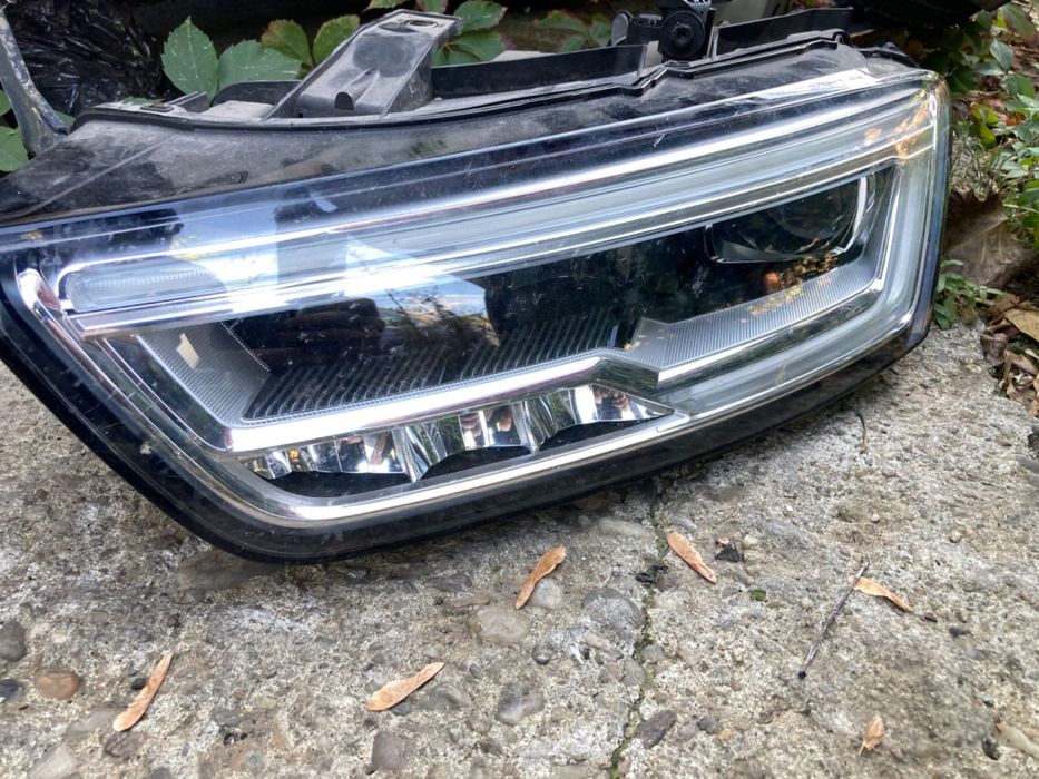 Far Audi Q3 8U Facelift 2015 , 2016 , 2017 , 2018 far stanga Q 3 8 u