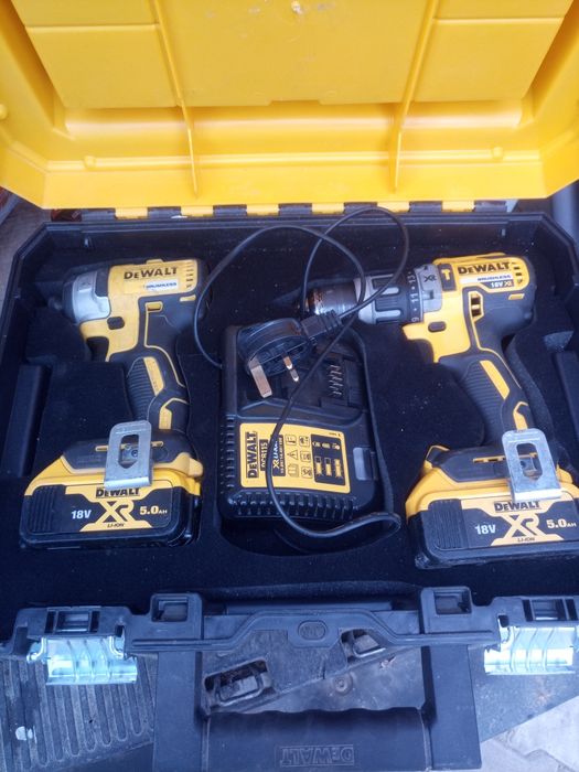 Vand diferite scule dewalt si machita
