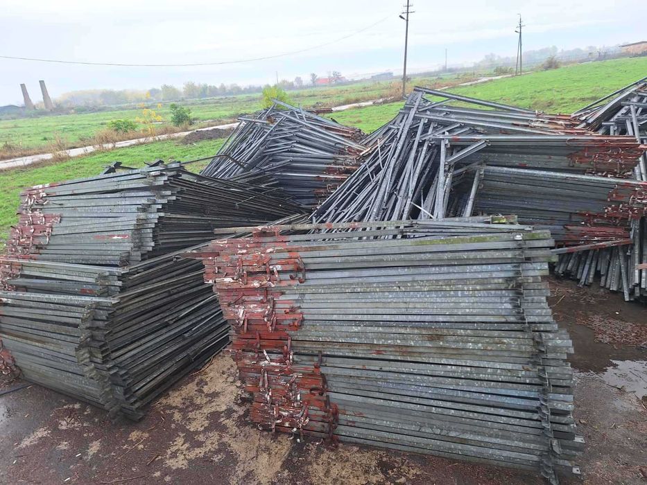 Конструкция за стъклена оранжерия.