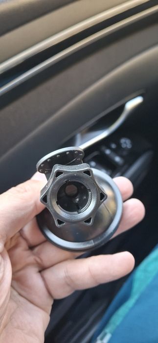 Продам оригиналную присоску для silverstone антирадара.из комплекта