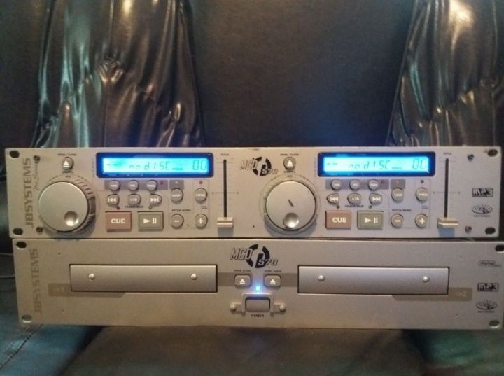 dublu cd player JB Systems MCD 570 mp3 ( linie , instrumente muzicale)