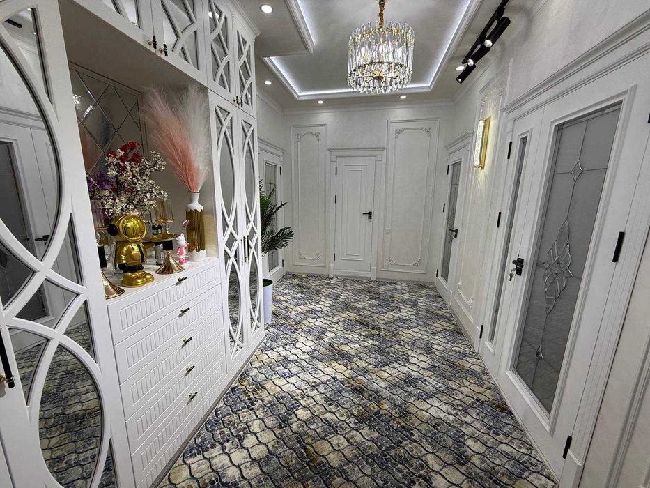 Продаётся 4х комнатная квартира с евроремонтом ЗАХОДИ ЖИВИ