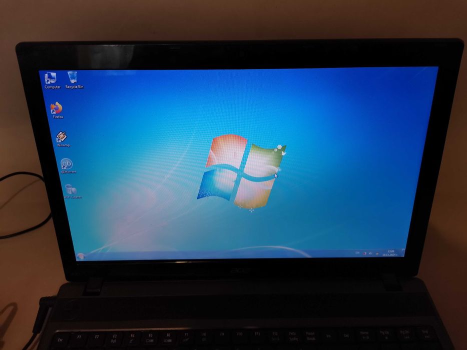 Лаптоп Acer Aspire 5733 PEW71