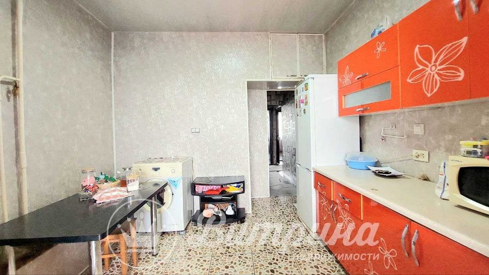 Продается 3-комнатная квартира с ремонтом, Мирабадский район.