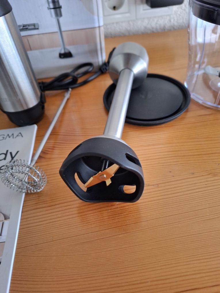 Zeegma Handy Chef 4в1 многофункционале вертикален ръчен пасатор/1000W