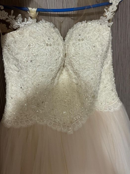 Rochie de mireasă tip prințesă