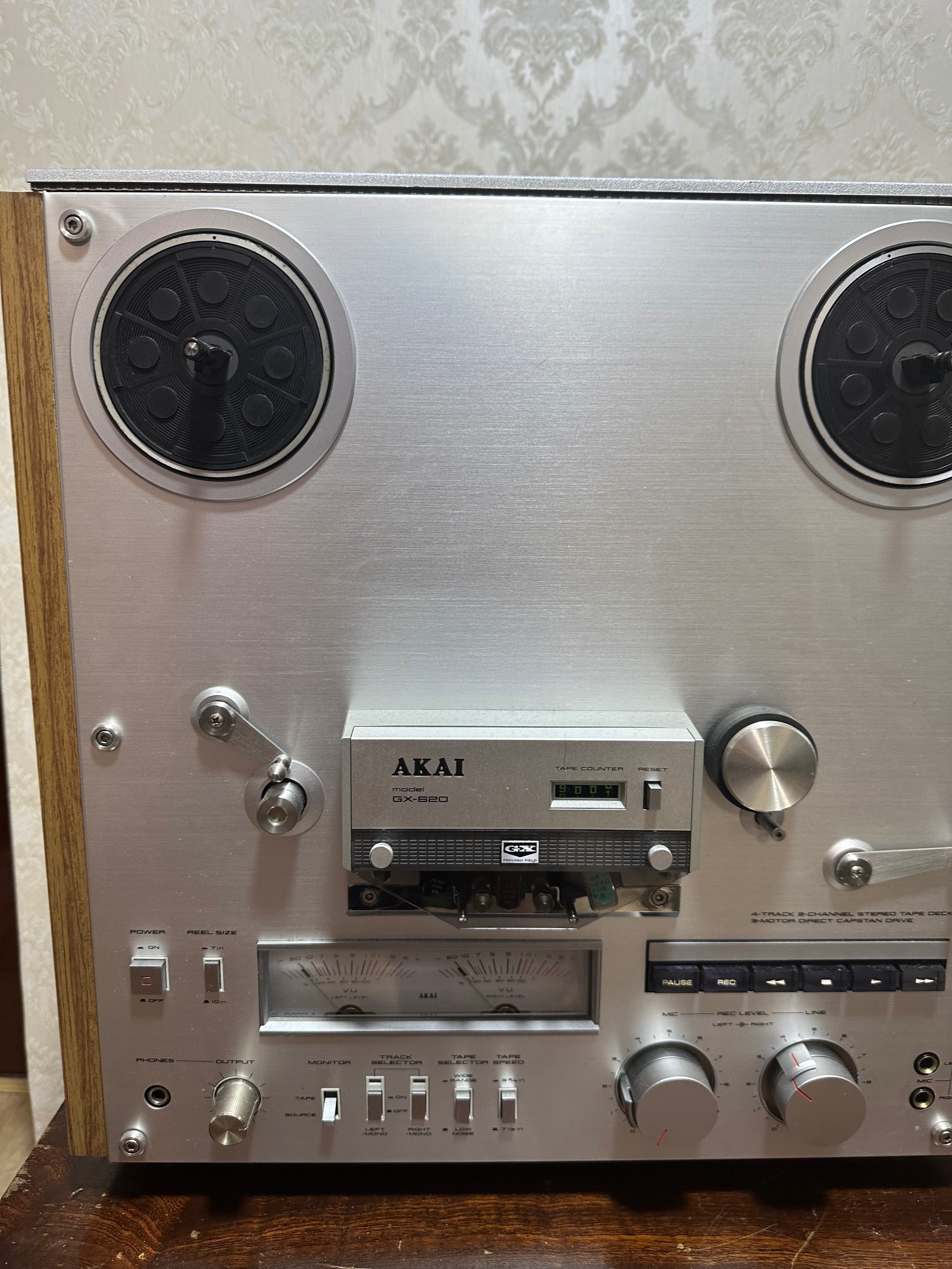 Vand magnetofon akai gx 620