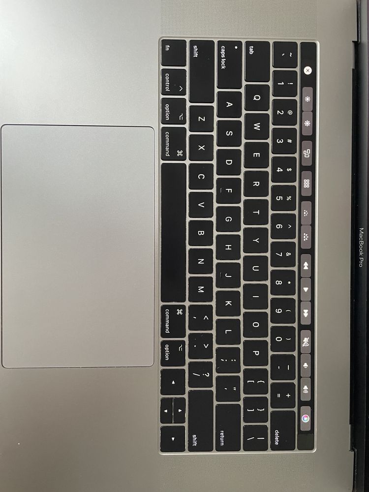 Mac book pro 2017, 15”, touchbar