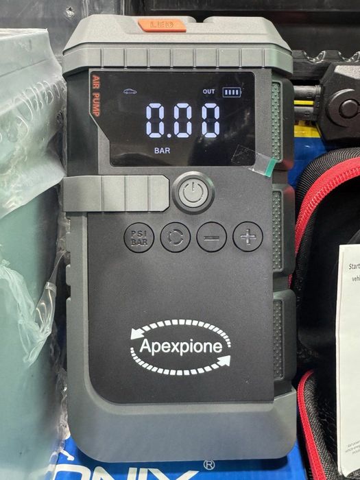 Повербанк бустер powerbank jump starter пуско-зарядное устройство