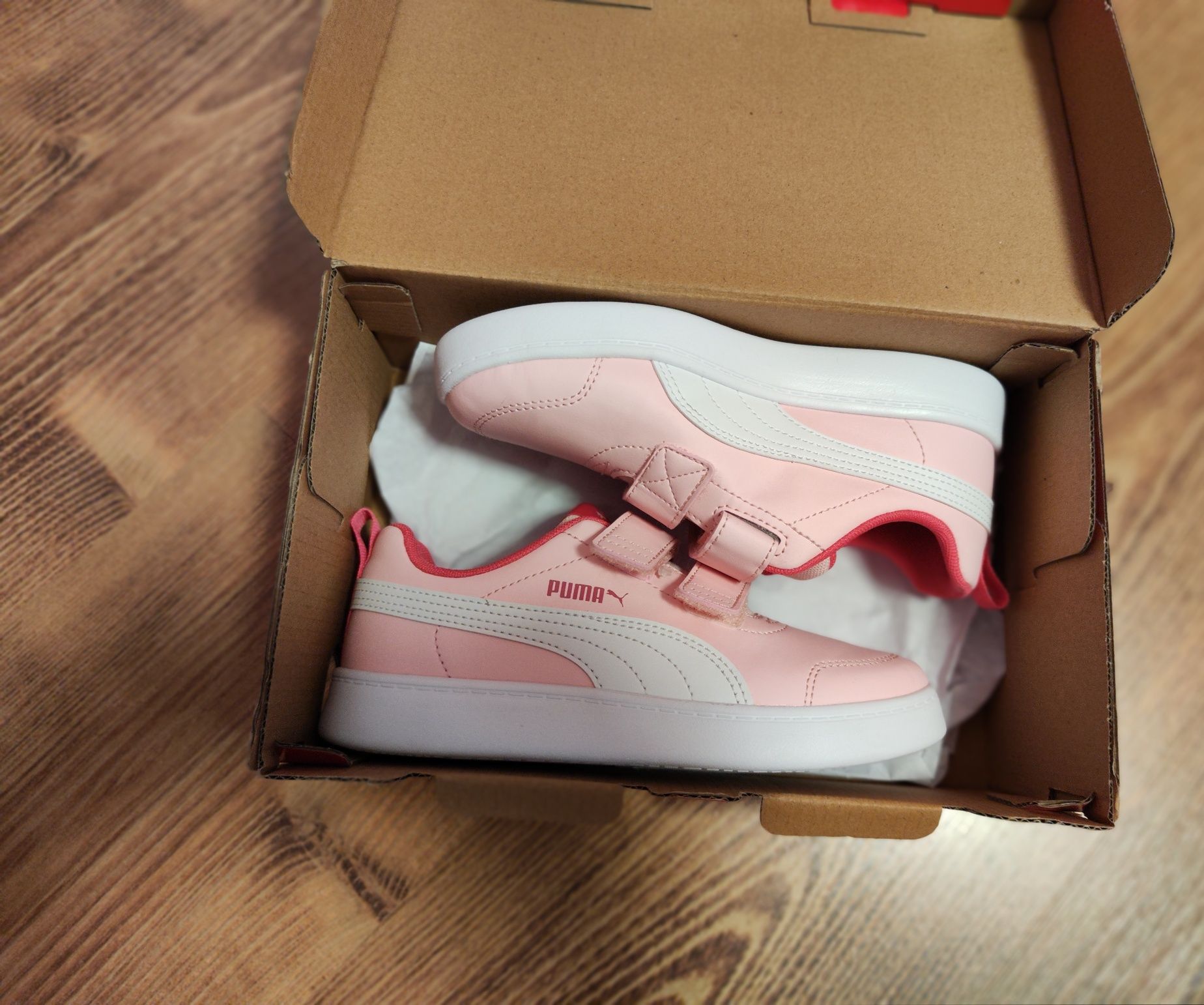 Нови маратонки Puma,светло розов цвят.Номер 33