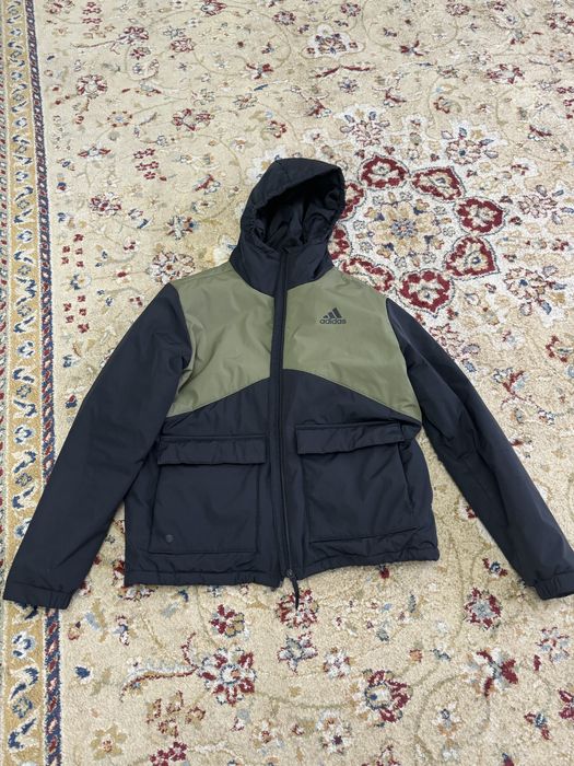 Продам куртку Адидас