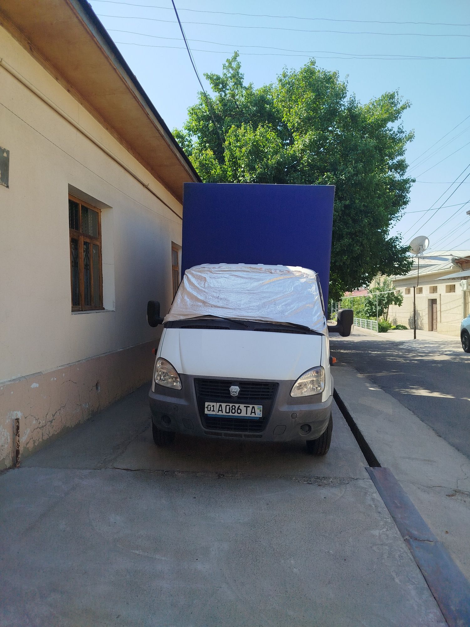 Юк ташиш хизмати