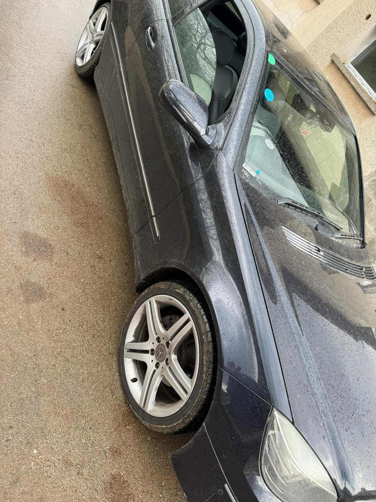 На Мерцедес Части ЦЛЦ 220цди Mercedes clc w203
