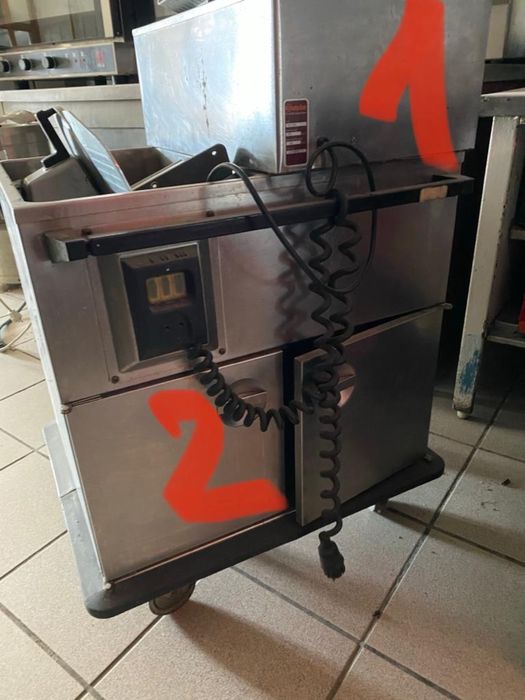 Vand cuptor 2 tavi si banc pt ingrediente pizza