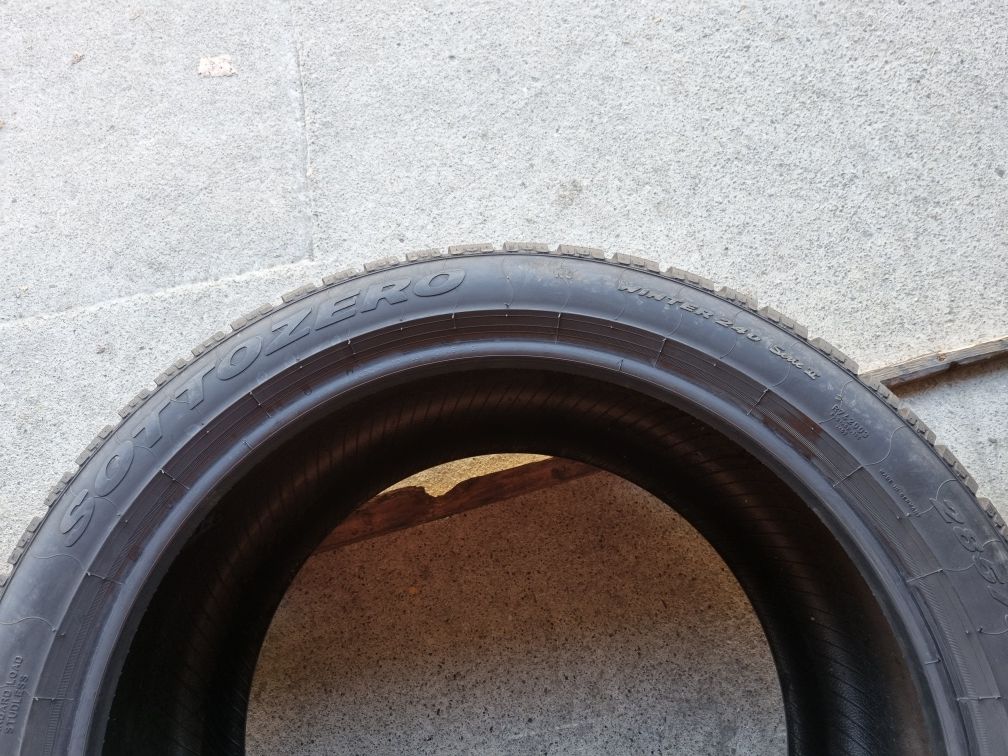 2 anvelope iarna ca si noi PIRELLI 285/35/19 DOT 2019 PRET PER BUCATA