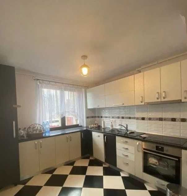 Дава се под наем Двустаен апартамент в Пловдив, Въстанически - 65 кв.м за 244.8 € - Снимка #1