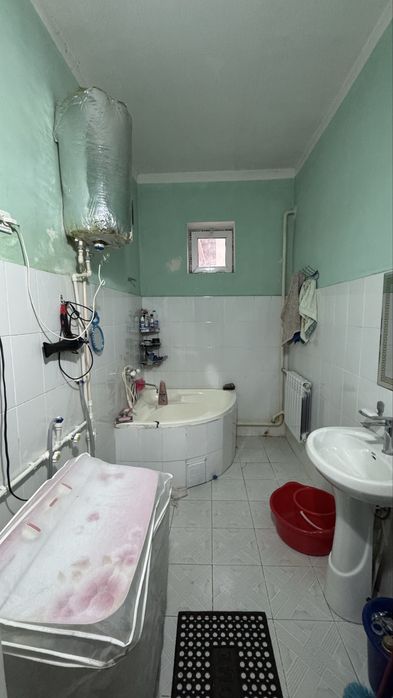 Намунали ховли уй сотилади