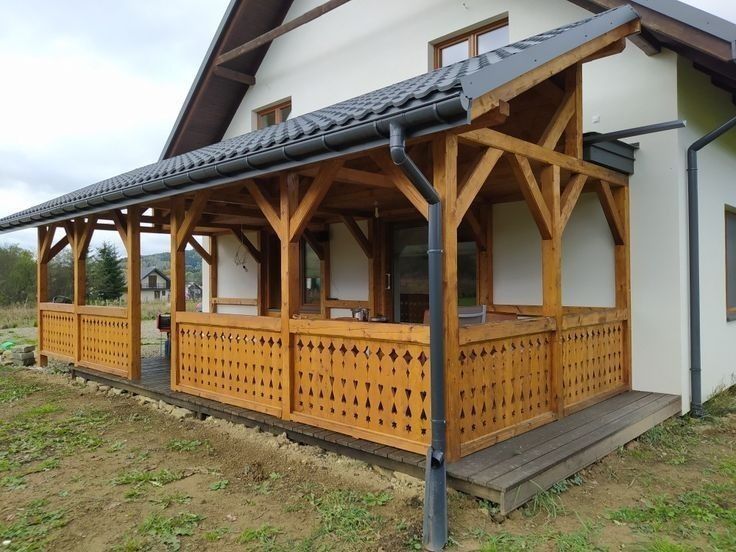 Executam foișoare și terase din lemn