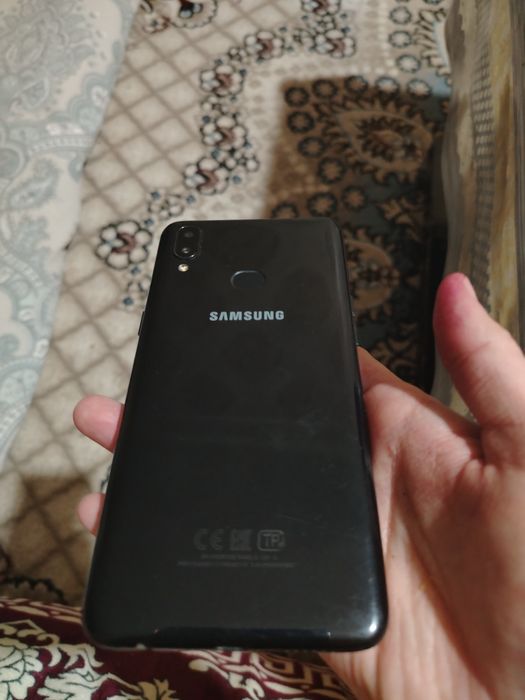 Samsung 10s sotiladi aybi yo 32 gb