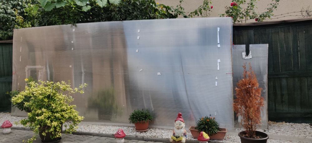 Placă de policarbonat transparent