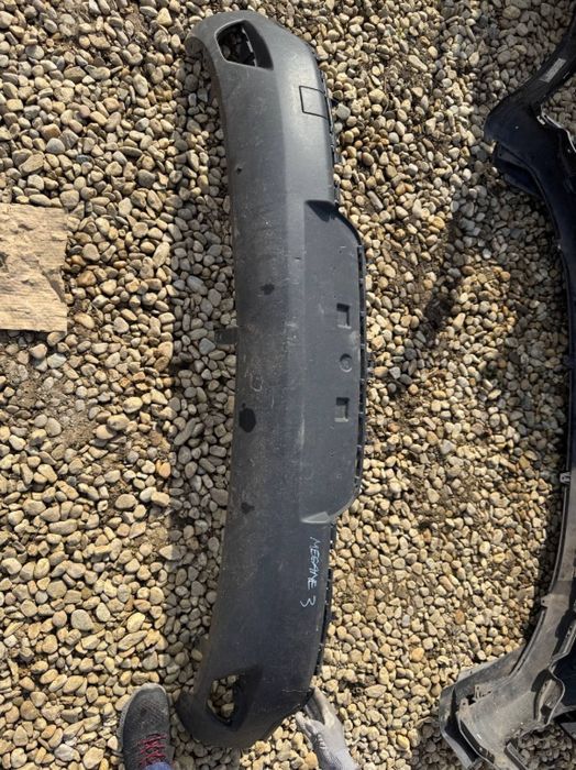 Spoiler difuzor bara spate Renault Megane 3 2010/2011/2012/2013