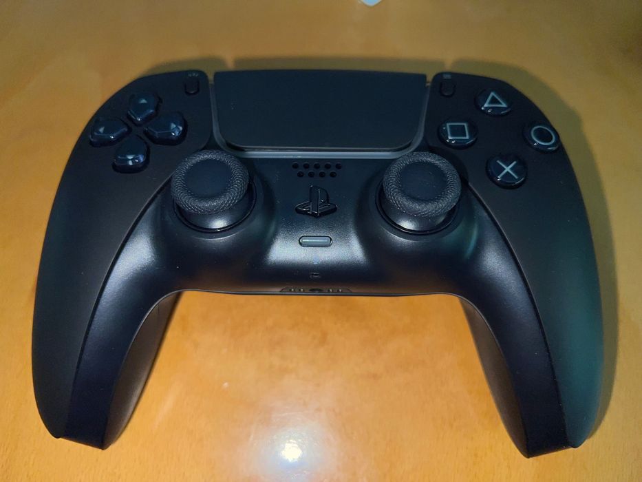 Безичен контролер DualSense PS5