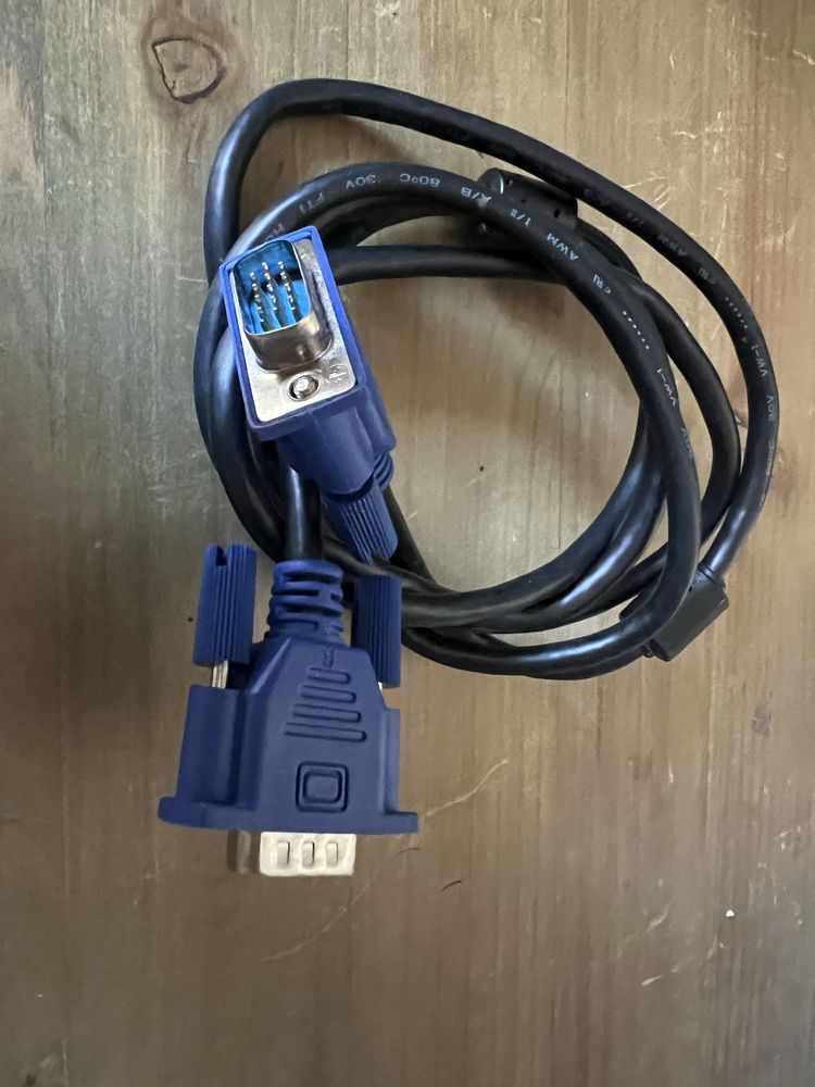 Кабел VGA + за монитор