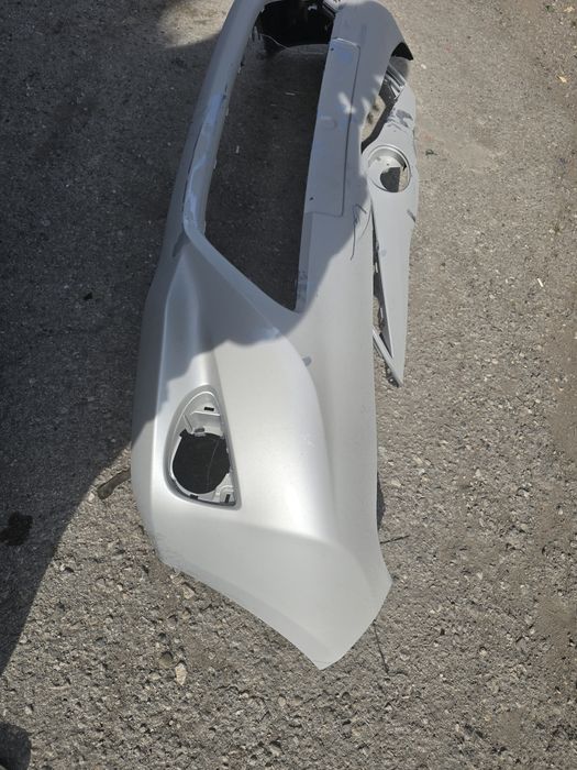 предна броня toyota yaris