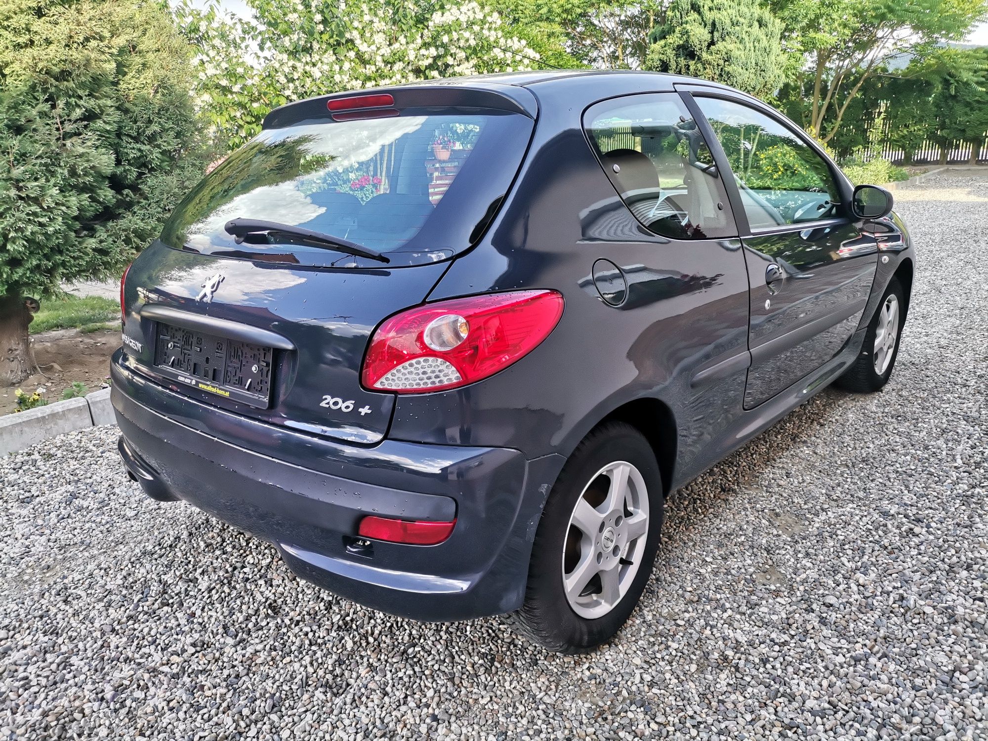 Peugeot 206+ Trendy 1.1 benzina euro 5 an 2011 A/C 108.000km