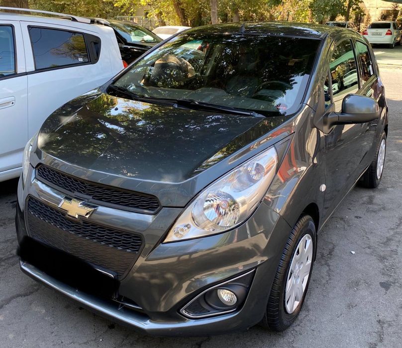 Продам Spark 2020 2-я позиция механика чистая нету красок