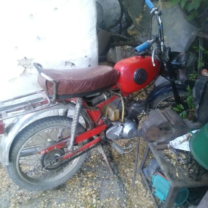 Продам мопед за 100.000 тысяч тенге в хорошем состоянии