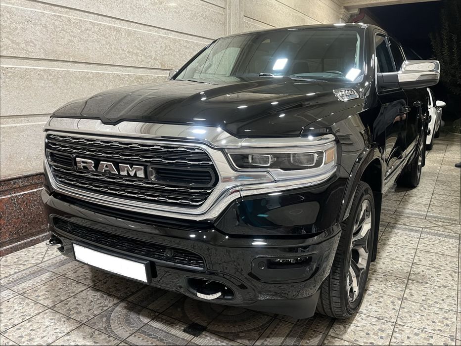 Dodge RAM 1500 5.7 AT Limited 4x4