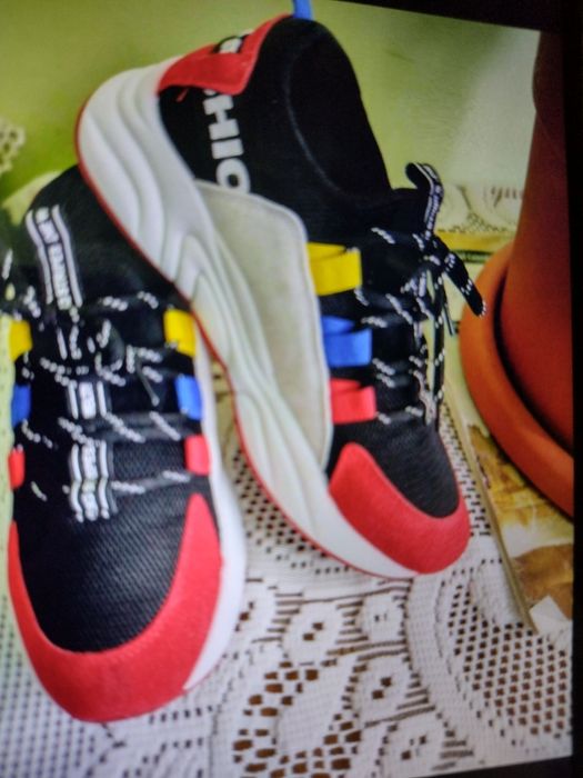 Sandale ,papuci, expadrile dantelate de vara, adidași, pantofi piele,.