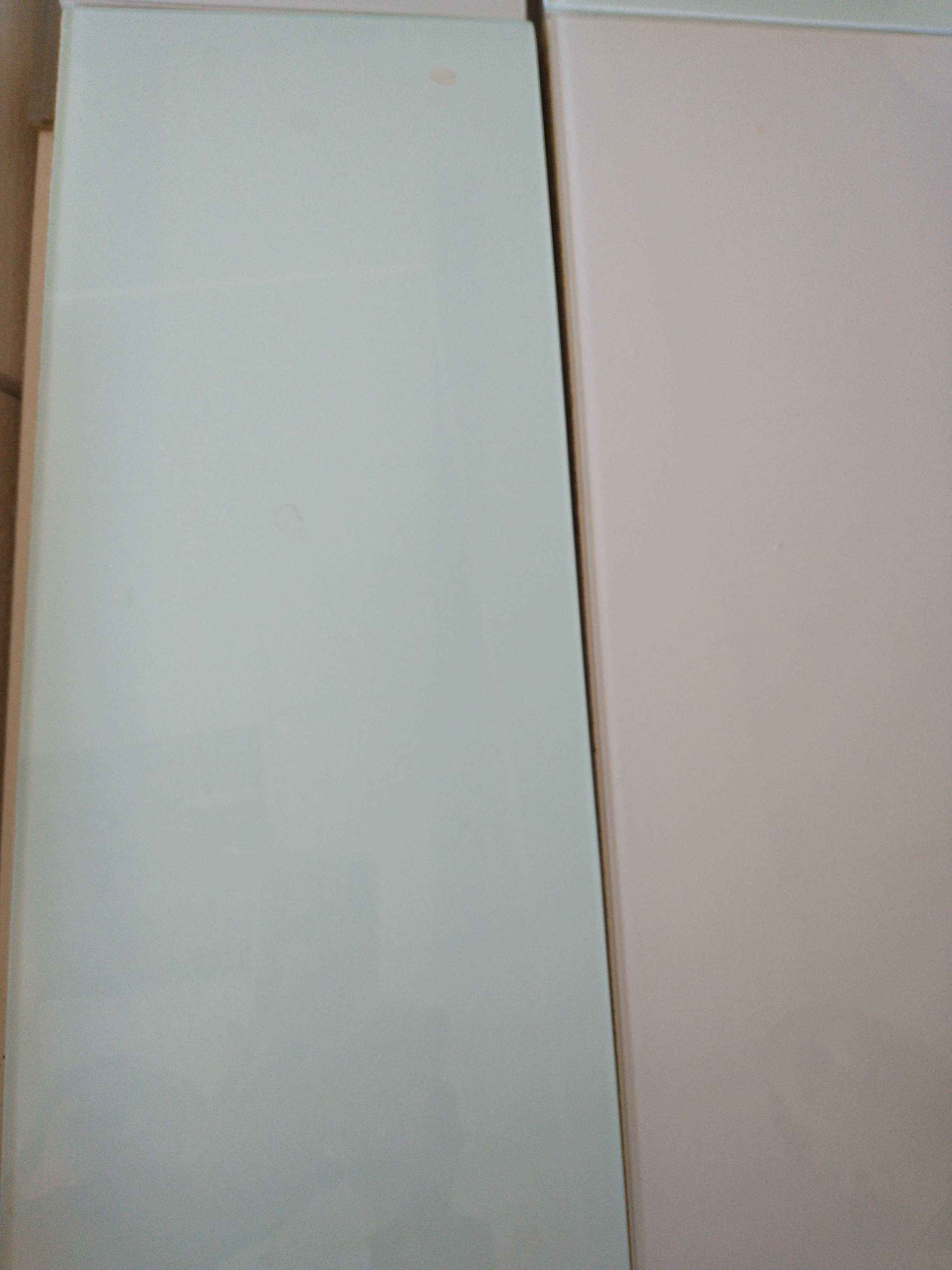 Скрин със стъклени чекмеджета бял Lingga II РАЗПРОДАЖБА