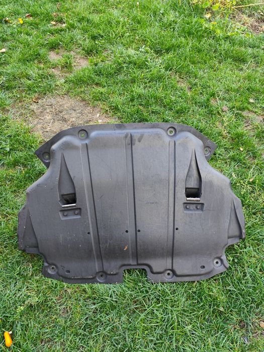 Кора под двигател Mercedes S500 W221