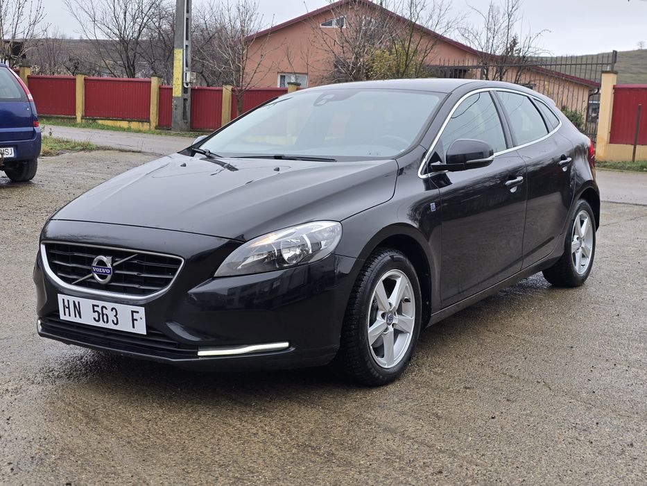 Volvo V40 Ocean Race *Euro 6*2.0diesel*piele*Led*Navi*