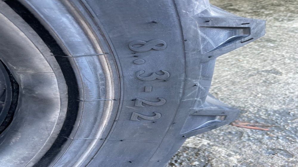 Anvelope noi 8.3-22 Cauciucuri noi de tractor japonez cu camera 10PR