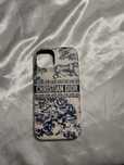 Husa Dior iPhone 13 folosita