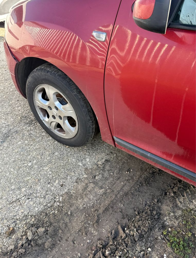 На части Dacia Logan AMBIANCE 898cc 90коня ръчка 120000км