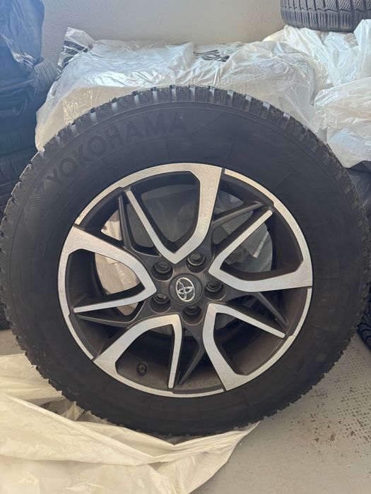 Jante Toyota RAV4 dupa 2017 cu anvelope noi 225/65 R17