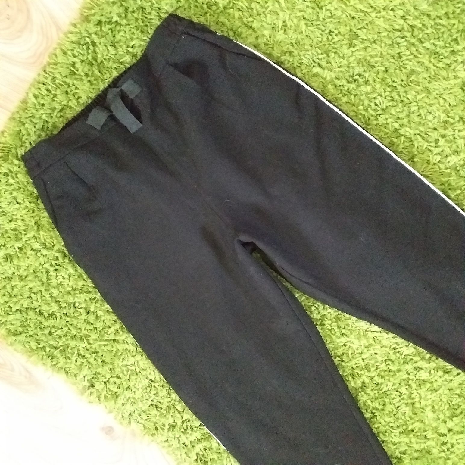 Детски, черен панталон"H&M и черни дънки "Denim"