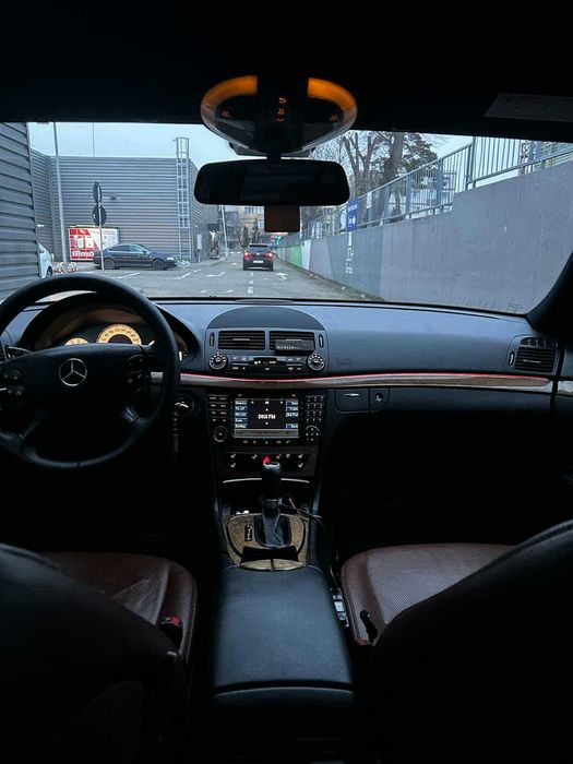 mercedes e200 w211