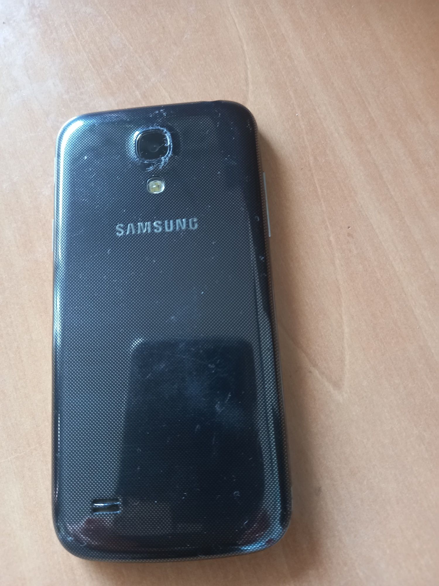 Samsung Galaxy S4 Mini (GT-I9195) +8GB