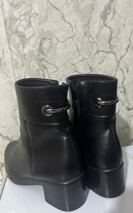 Женский зимний обувь 40 размер