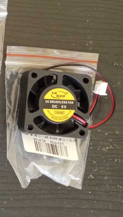Ventilator 40x40mm de 5V pt racire placa video, hdd, ssd, laptop NOU