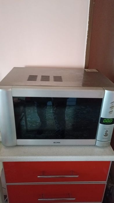 Продам микроволновую печь