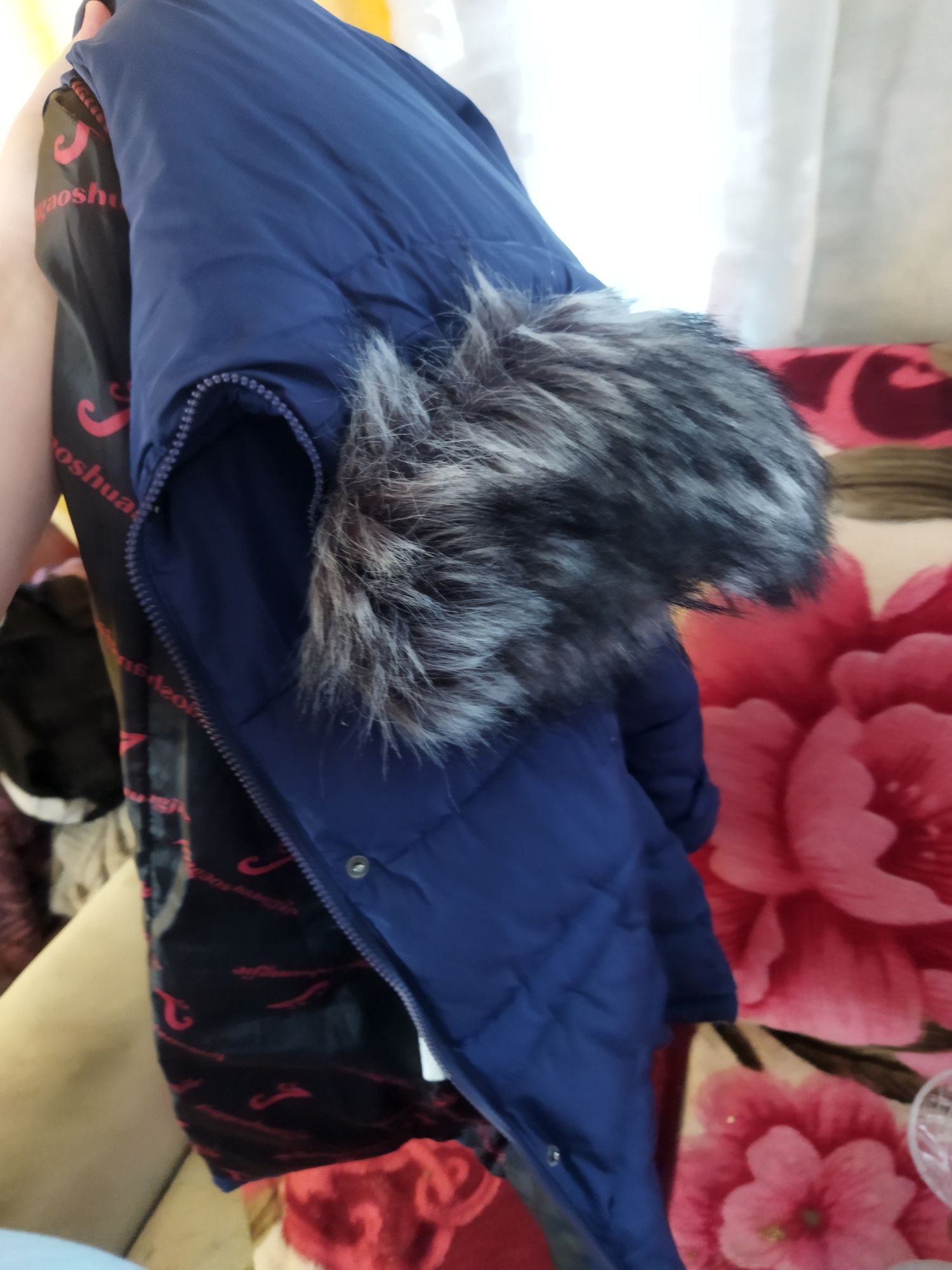Продам зимнюю новую парку